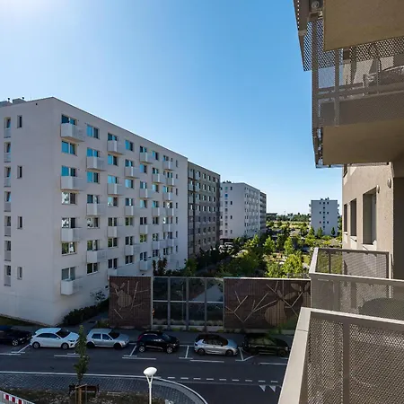 Apartment Near Bts Airport Bratislava