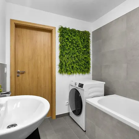 Near Bts Airport Apartment