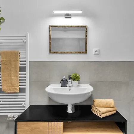 Apartment Near Bts Airport Bratislava