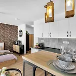 Appartement Near Bts Airport *